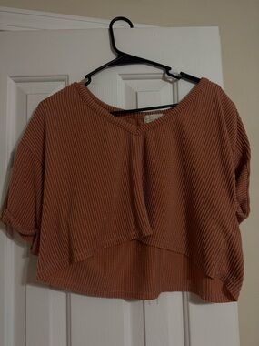 Altar'd State Rust Ribbed Cropped V-Neck Top